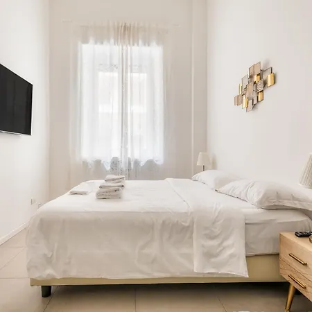 Brand New 5 Pax Wifi Corso Sempione Apartmán *